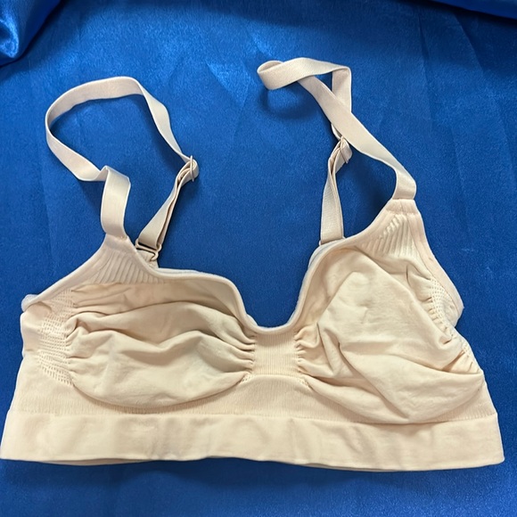SKIMS NUDE SEAMLESS SCULPT BRALETTE L/XL - Picture 1 of 3